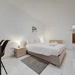 Fully Equipped In Msida With Wifi & Ac By 360 Estates Tal-Hriereb
