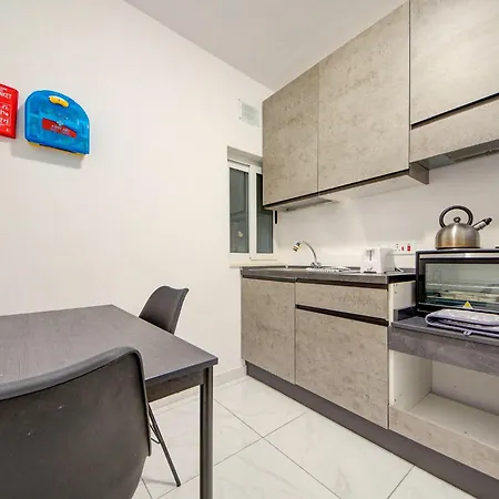 Fully Equipped In Msida With Wifi & Ac By 360 Estates Tal-Hriereb