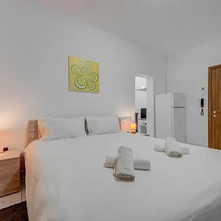 Fully Equipped In Msida With Wifi & Ac By 360 Estates Apartment *