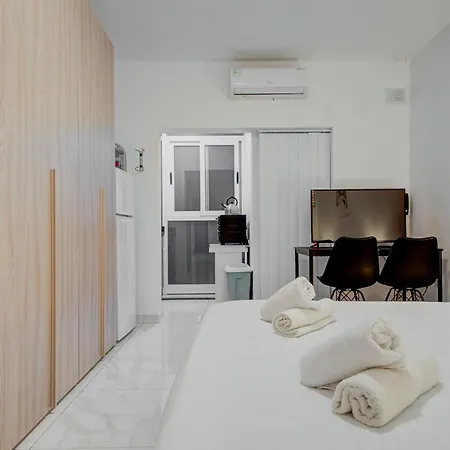 Apartment Fully Equipped In Msida With Wifi & Ac By 360 Estates Tal-Hriereb