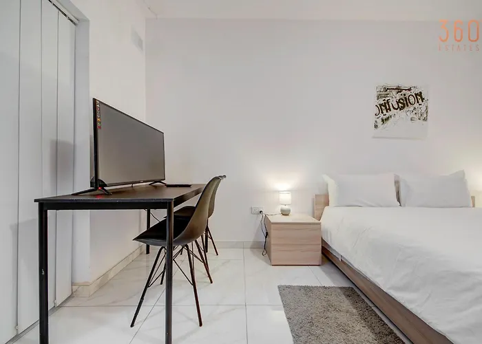 Fully Equipped In Msida With Wifi & Ac By 360 Estates