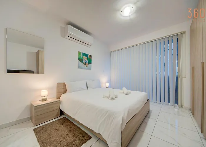 Fully Equipped In Msida With Wifi & Ac By 360 Estates Apartment