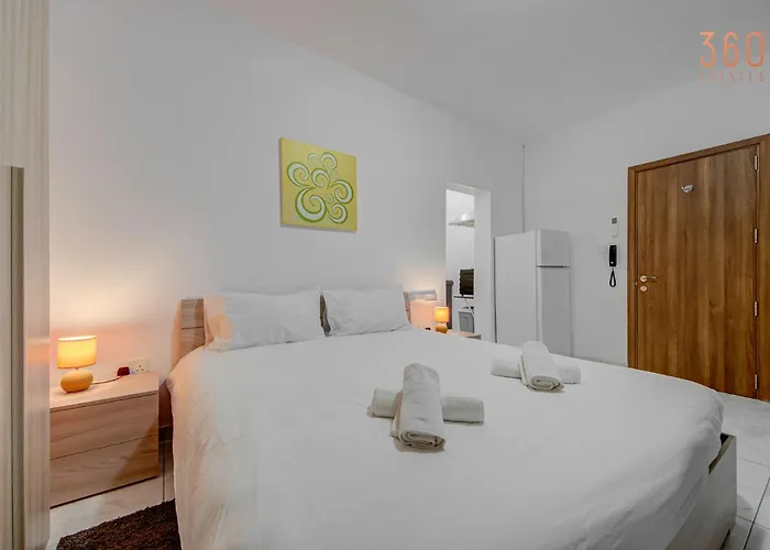 Fully Equipped In Msida With Wifi & Ac By 360 Estates Apartment *