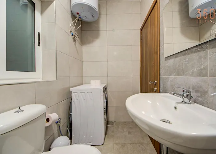 Fully Equipped In Msida With Wifi & Ac By 360 Estates * Tal-Hriereb